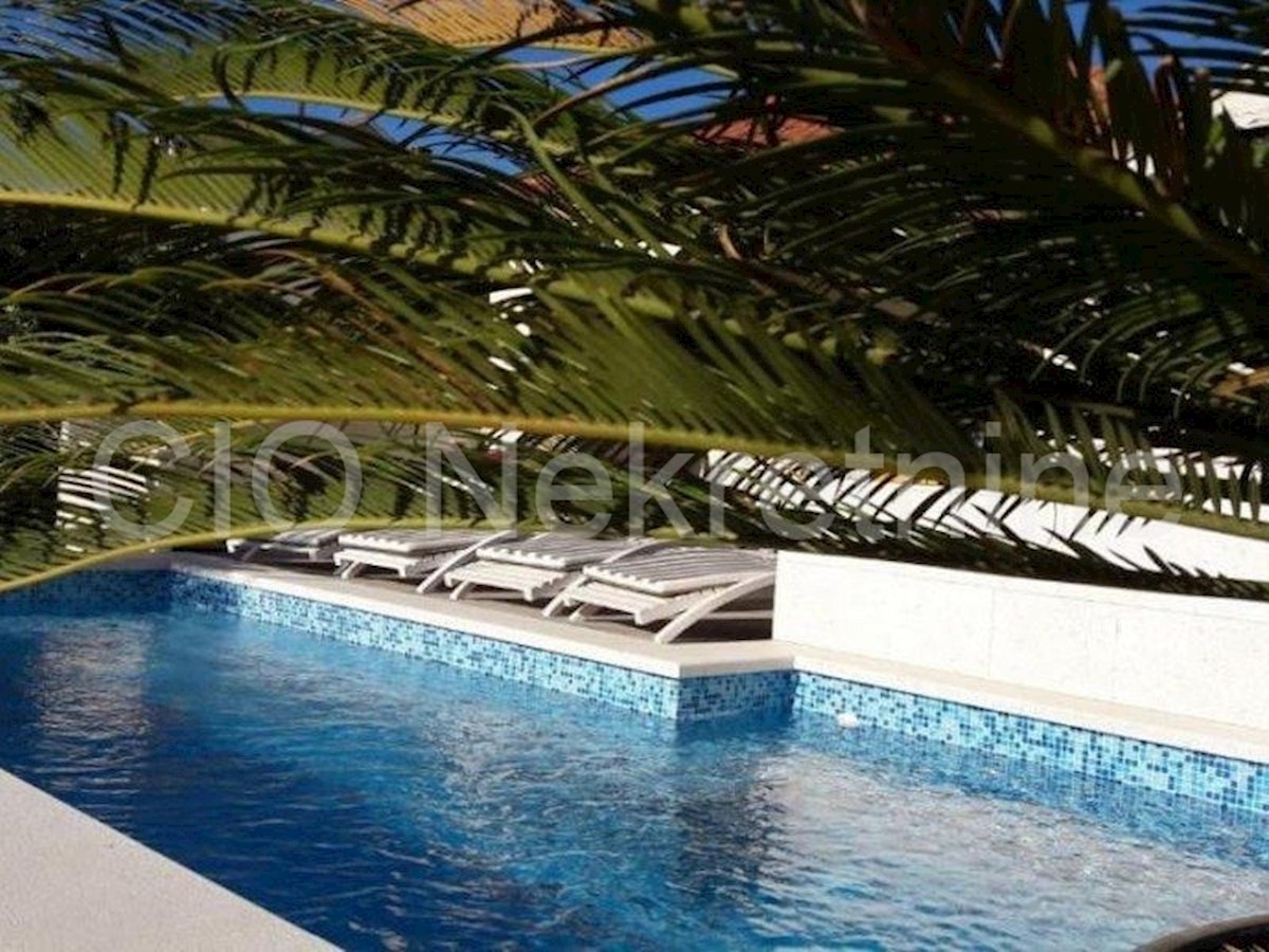 Casa In vendita - SPLITSKO-DALMATINSKA  ČIOVO 