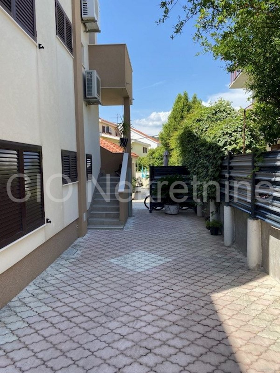 Casa In vendita - SPLITSKO-DALMATINSKA  ČIOVO 