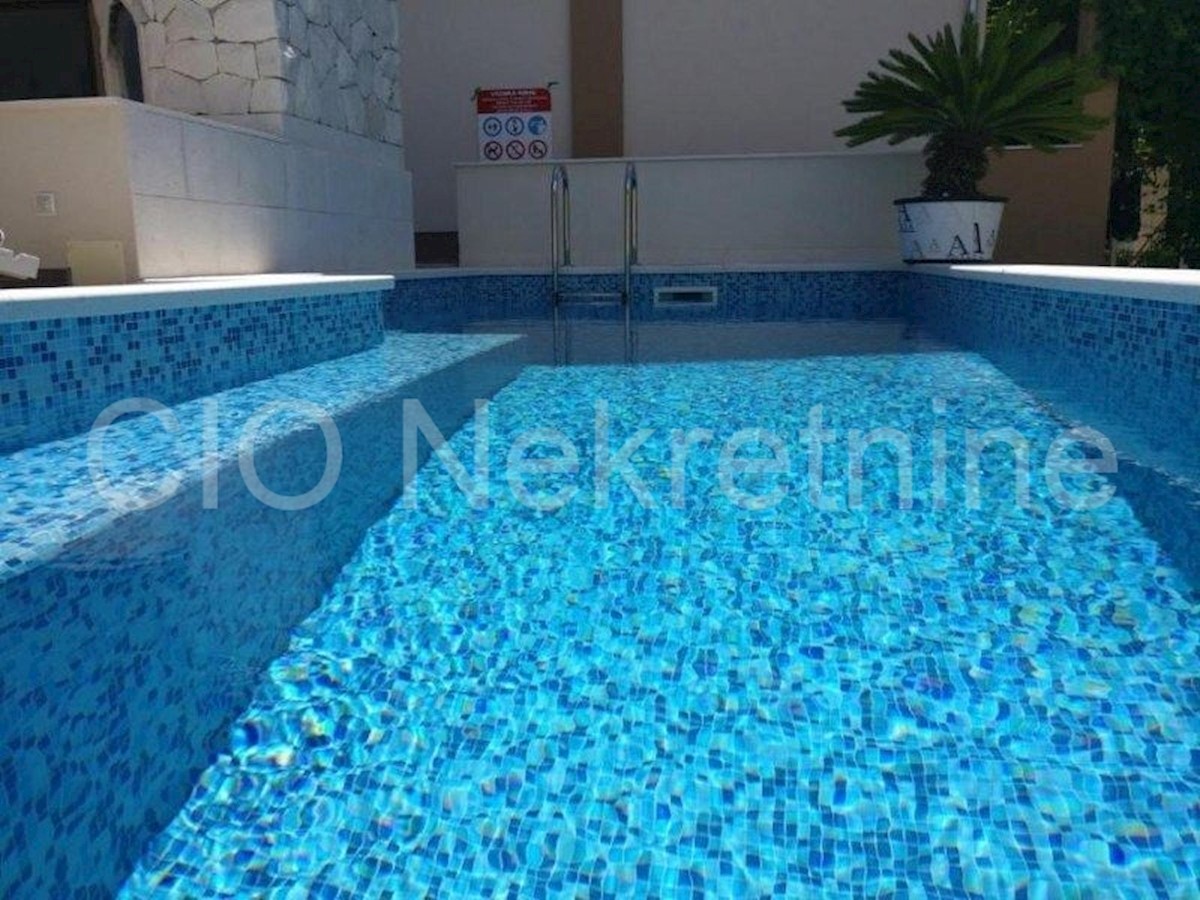 Casa In vendita - SPLITSKO-DALMATINSKA  ČIOVO 