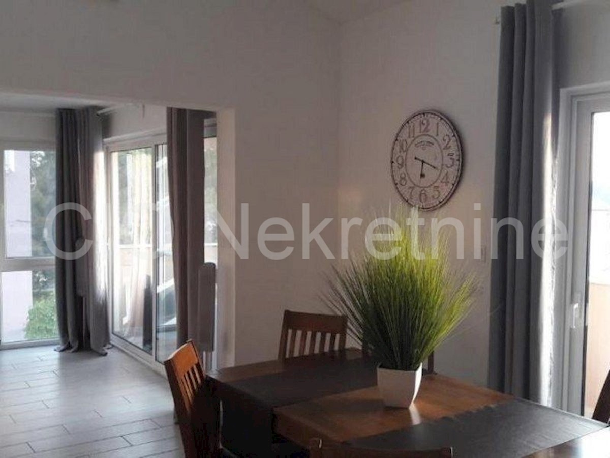 Casa In vendita - SPLITSKO-DALMATINSKA  ČIOVO 