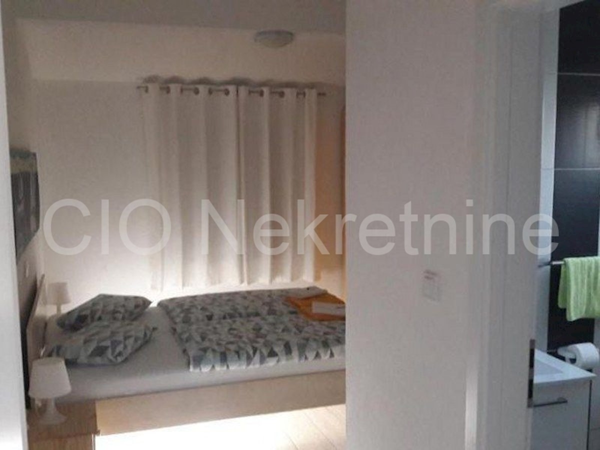 Casa In vendita - SPLITSKO-DALMATINSKA  ČIOVO 