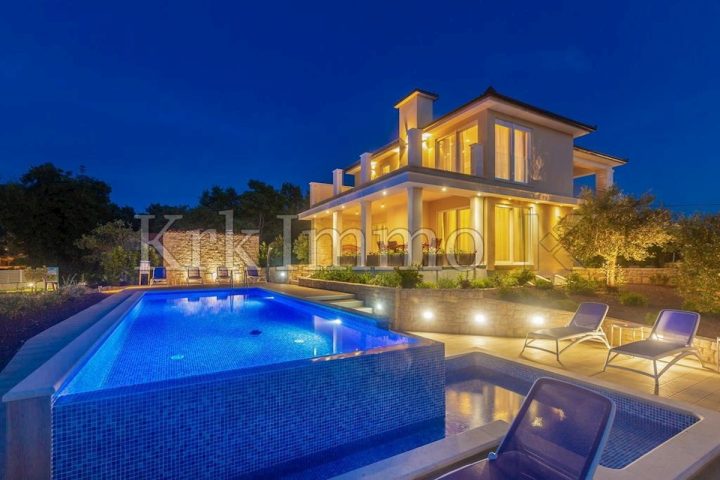 Casa in vendita 254 m² – Malinska
