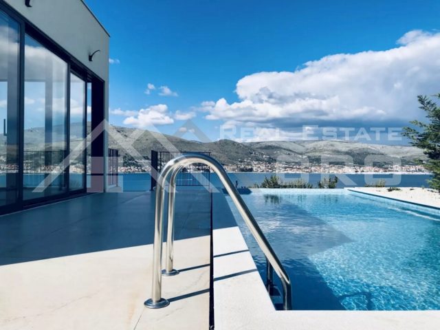 Casa in vendita 332 m² – Čiovo