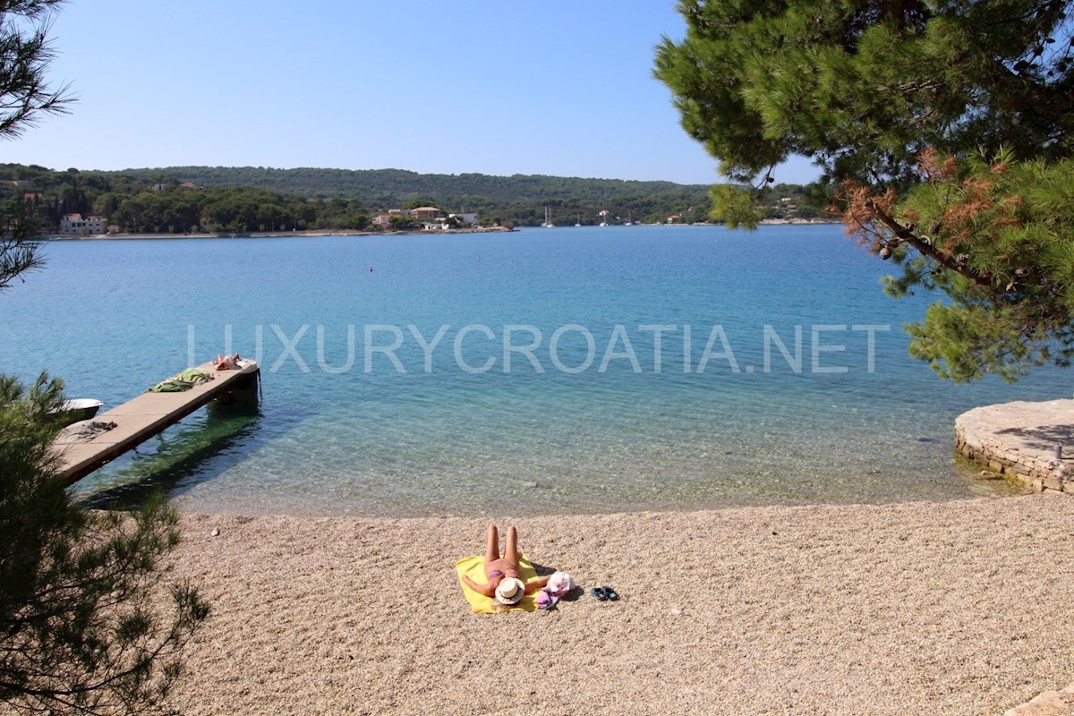 Kuća Na prodaju - SPLITSKO-DALMATINSKA  ŠOLTA 