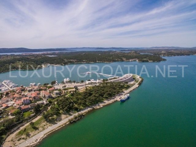 Działka na sprzedaż 750 m² – Šibenik