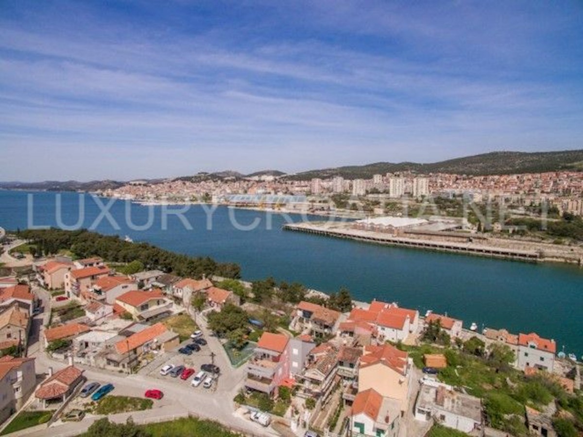 Parcela Na predaj - ŠIBENSKO-KNINSKA  ŠIBENIK 