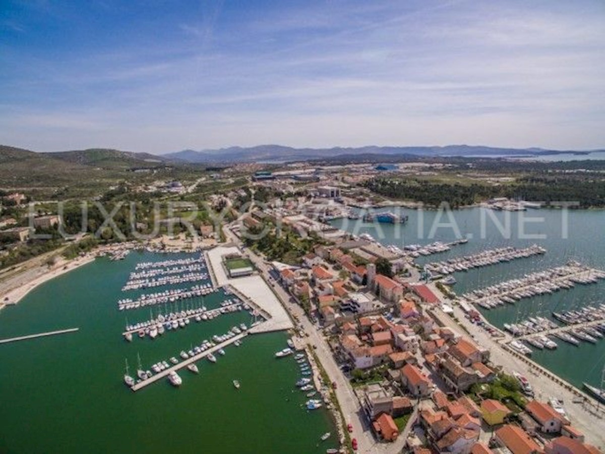 Parcela Na predaj - ŠIBENSKO-KNINSKA  ŠIBENIK 