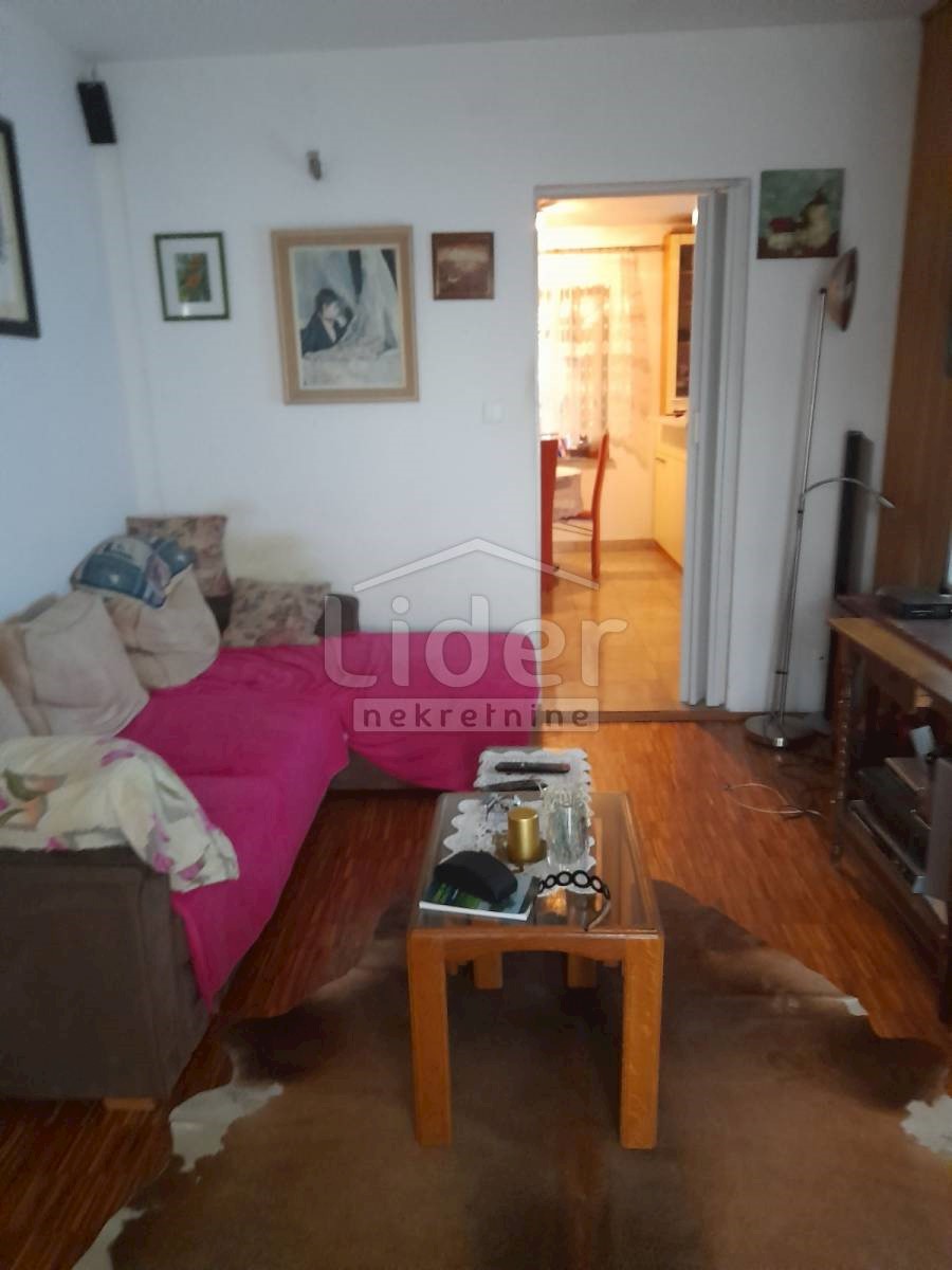 Apartma Na predaj - PRIMORSKO-GORANSKA  CRIKVENICA 