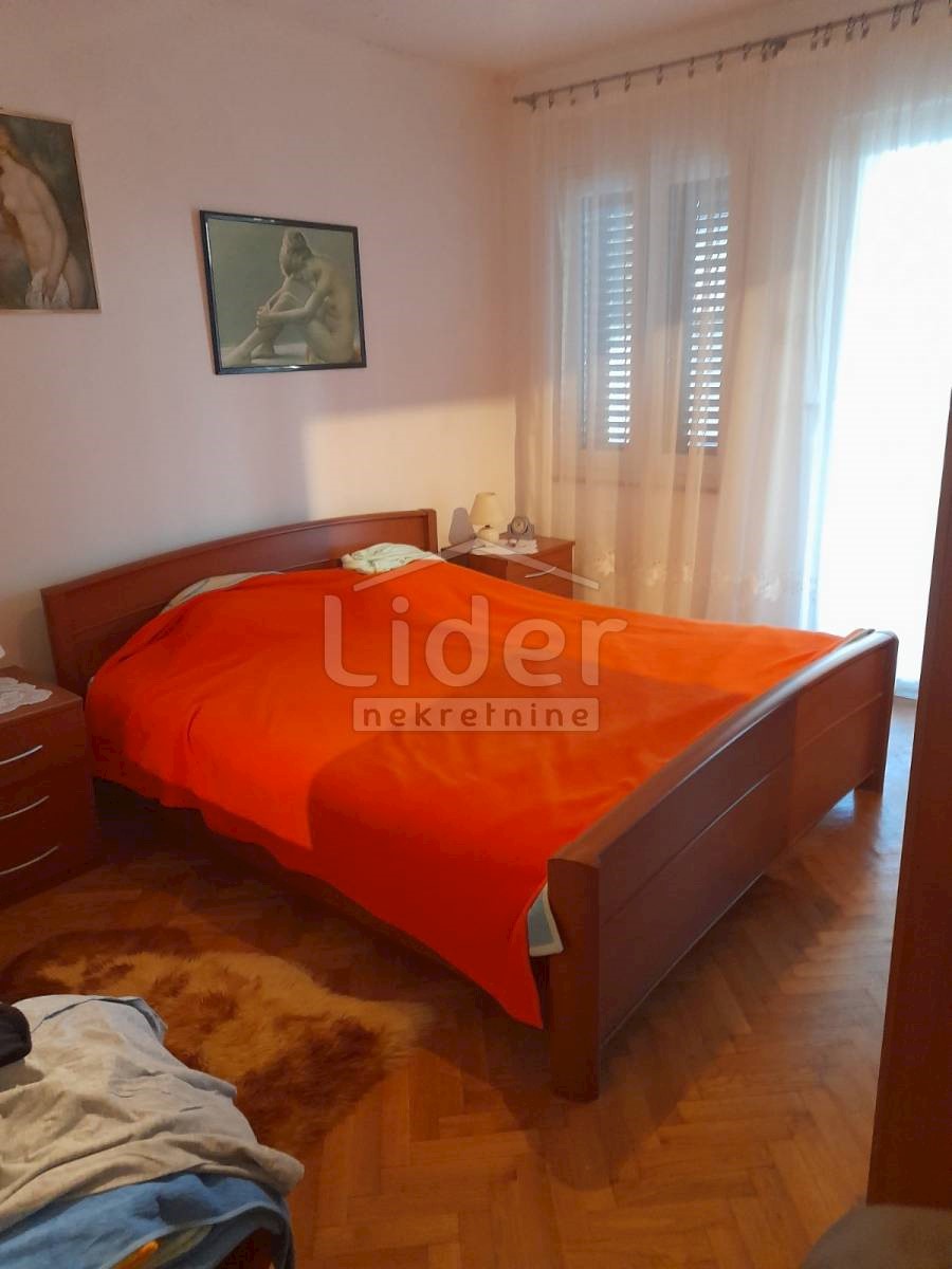 Apartma Na predaj - PRIMORSKO-GORANSKA  CRIKVENICA 