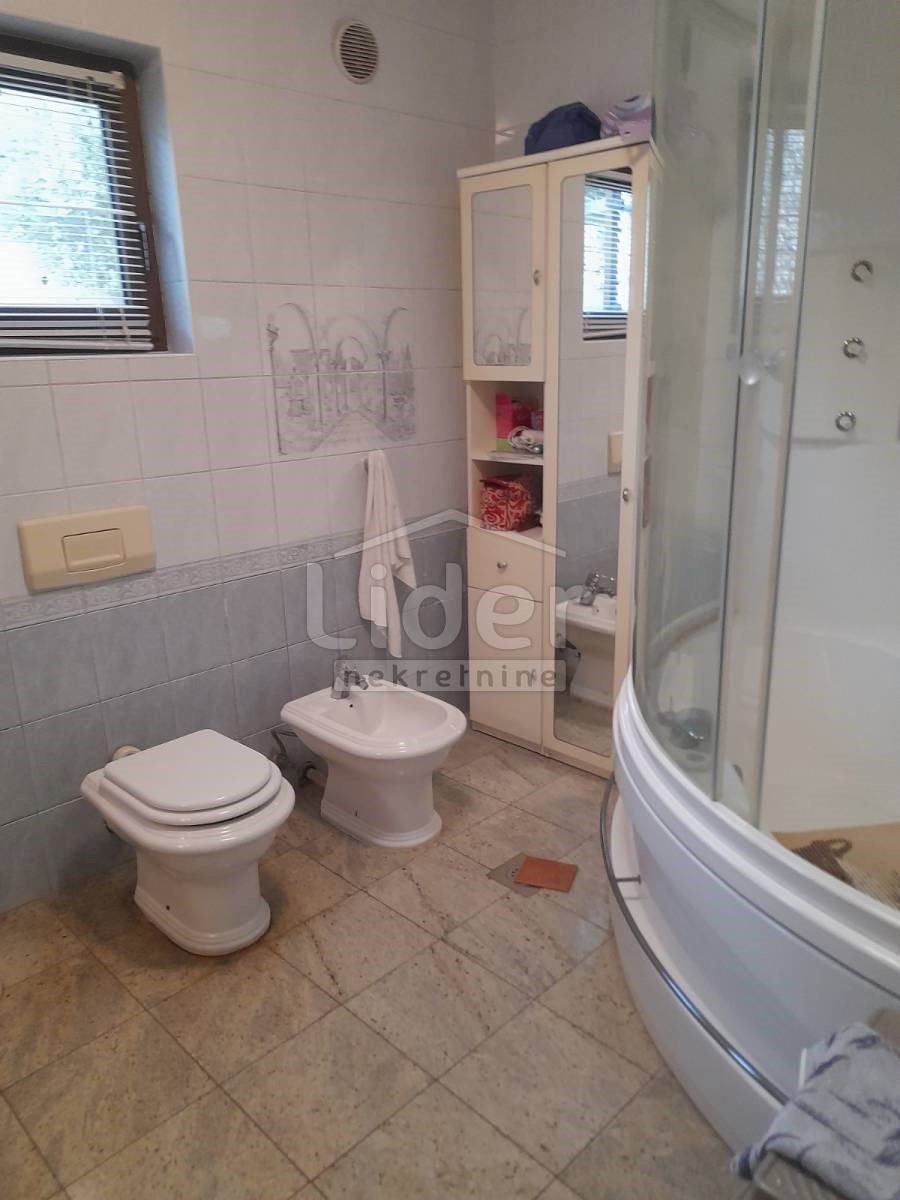 Apartma Na predaj - PRIMORSKO-GORANSKA  CRIKVENICA 