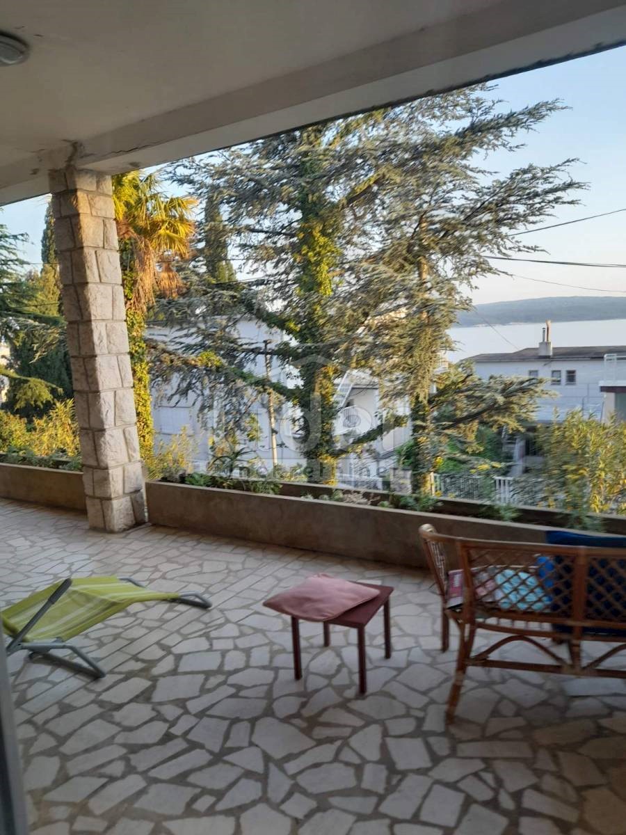 Apartma Na predaj - PRIMORSKO-GORANSKA  CRIKVENICA 