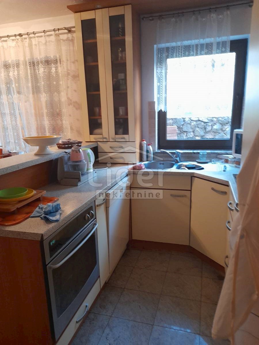 Apartma Na predaj - PRIMORSKO-GORANSKA  CRIKVENICA 