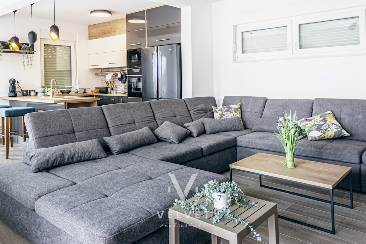 Casa In vendita - ISTARSKA  SVETVINČENAT 