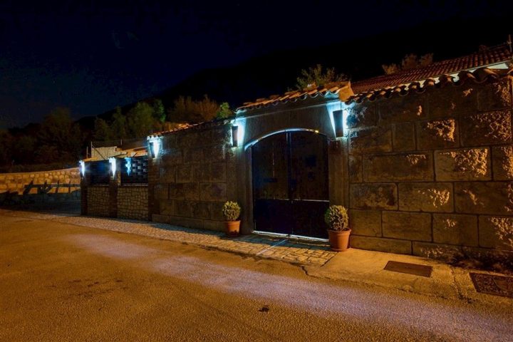 House For sale - Primorsko-goranska Vinodolska Općina - foto 3/47