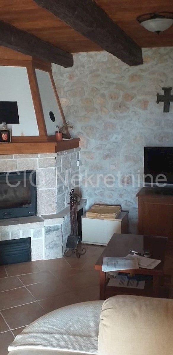 Dom Na sprzedaż - SPLITSKO-DALMATINSKA  LOVREĆ 