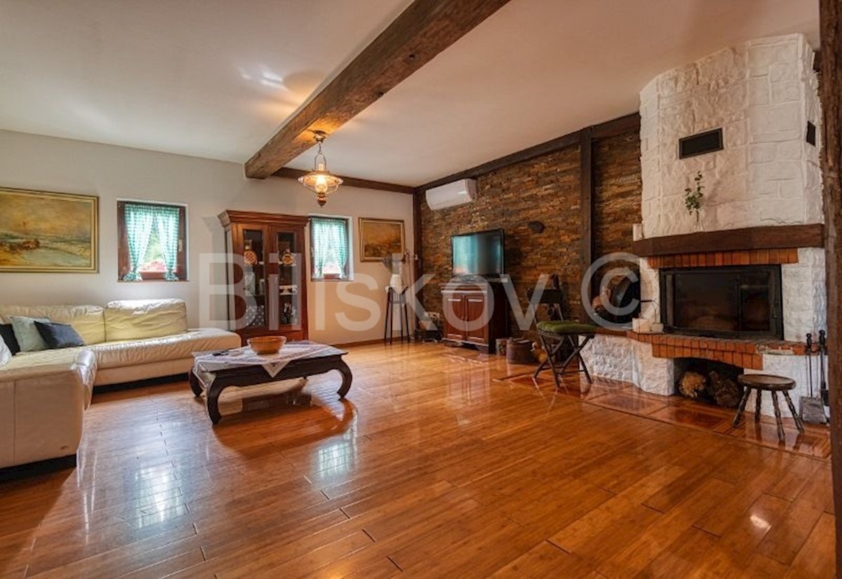 House For sale - ZAGREBAČKA SVETA NEDELJA