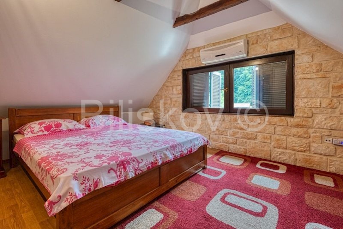 House For sale - ZAGREBAČKA SVETA NEDELJA