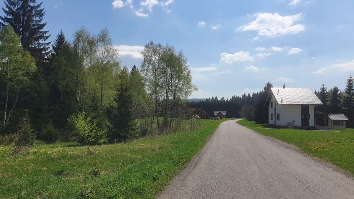 Parcela Naprodaj - PRIMORSKO-GORANSKA  Skrad