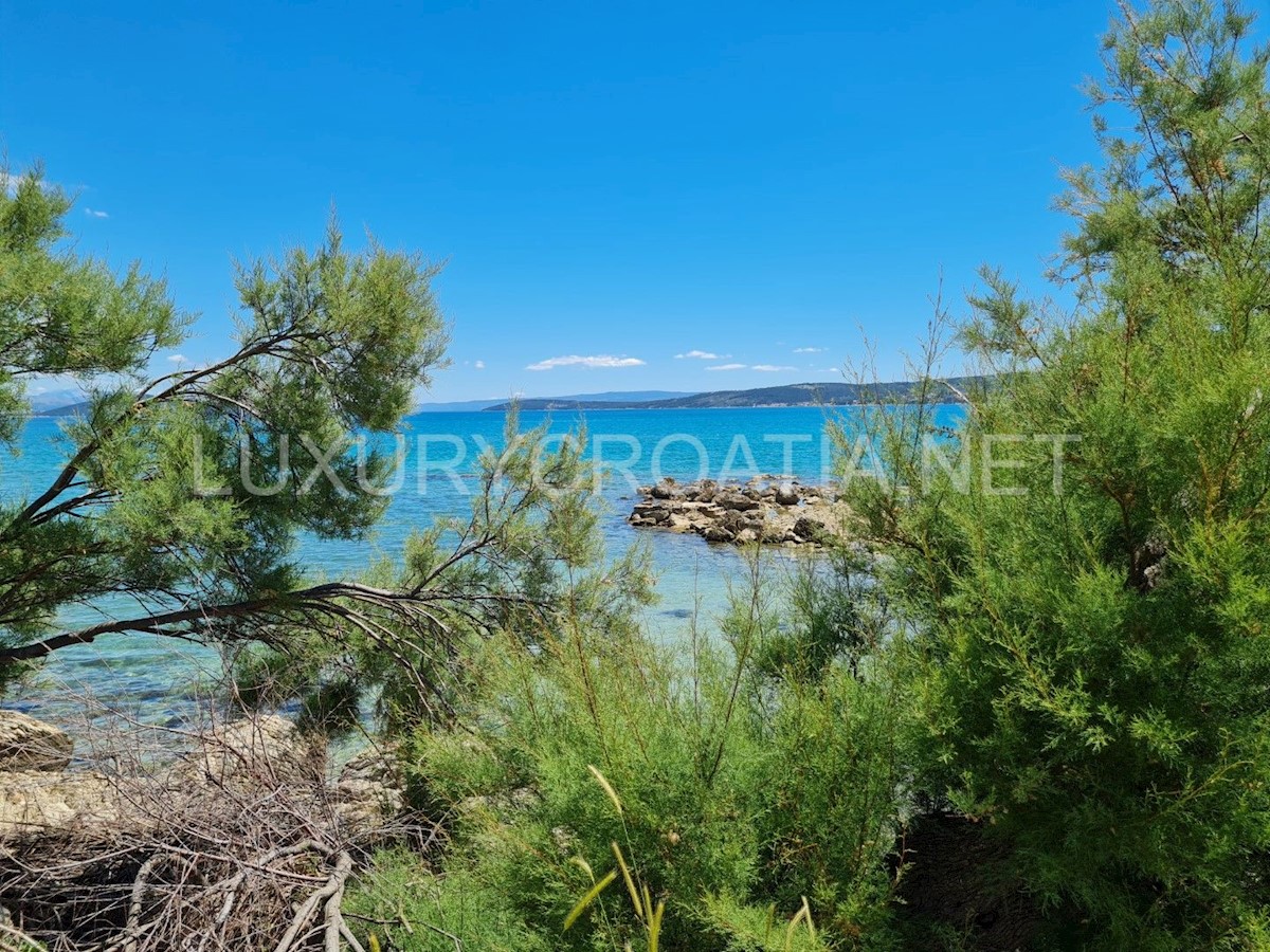 Land For sale - SPLITSKO-DALMATINSKA TROGIR