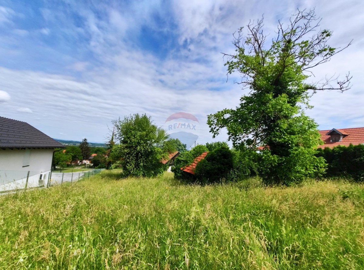 Land For sale - KRAPINSKO-ZAGORSKA  OROSLAVJE 