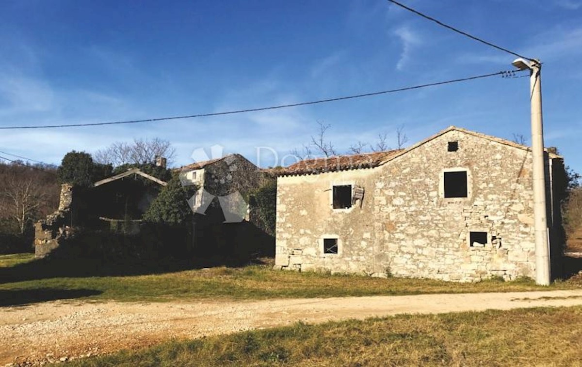 Zemljište Na prodaju - ISTARSKA  GROŽNJAN 