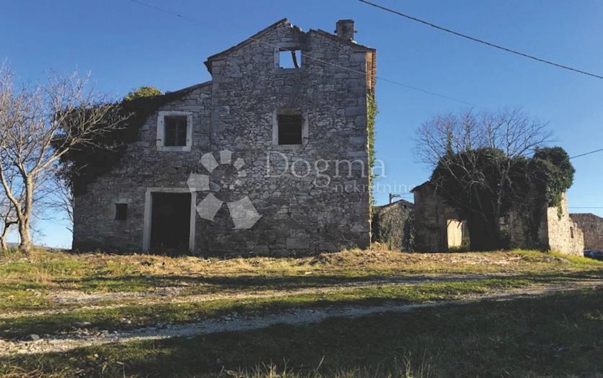 Zemljište Na prodaju - ISTARSKA  GROŽNJAN 