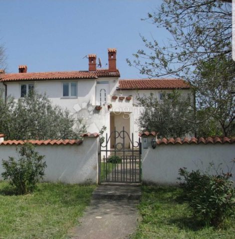 House for sale 300 m² – Peroj