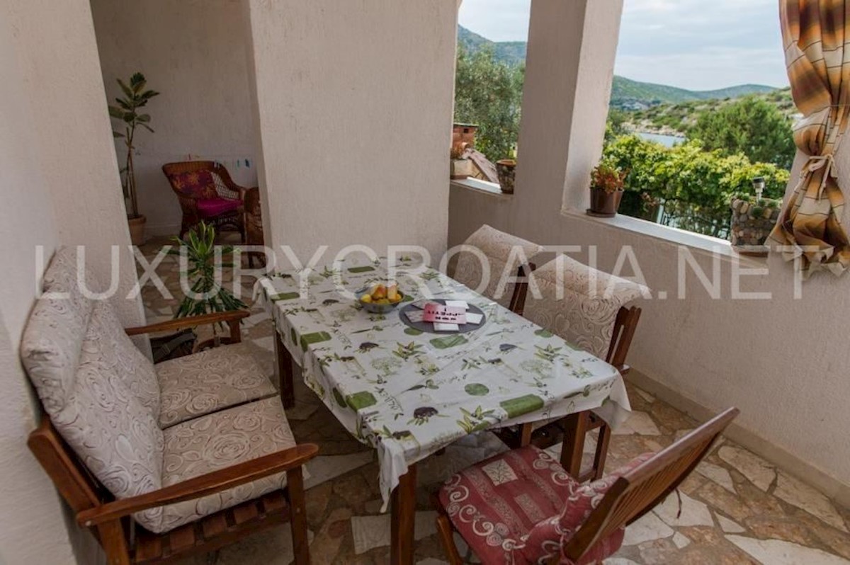 House For sale - ŠIBENSKO-KNINSKA  ŠIBENIK 