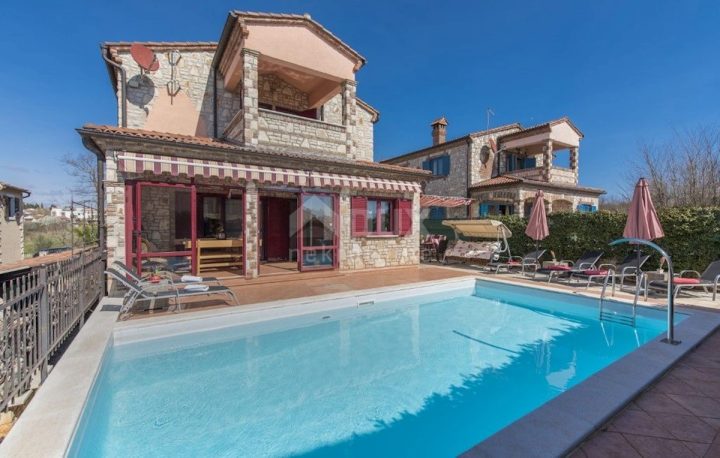 Maison à vendre 200 m² – Kaštelir