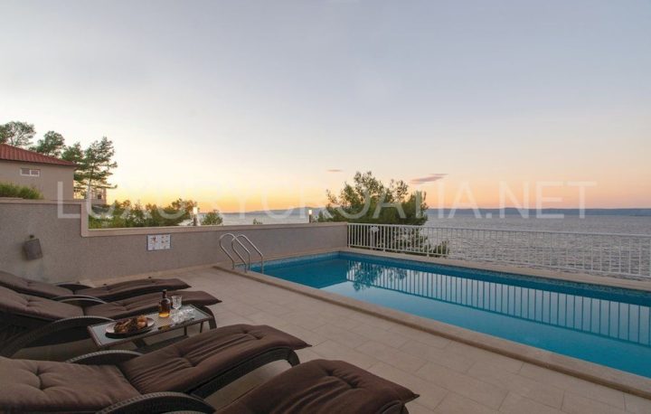 Hiša na predaj 400 m² – Račišće