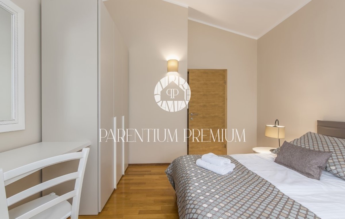 Dom Na sprzedaż - ISTARSKA  POREČ 