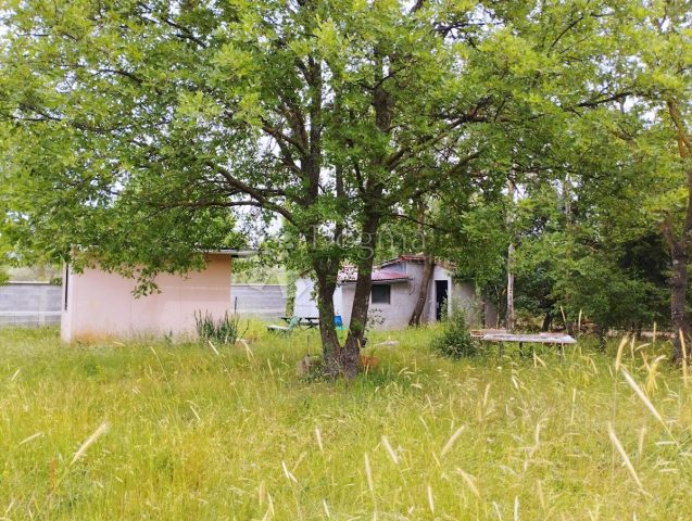 Pozemek na prodej 690 m² – Šišan