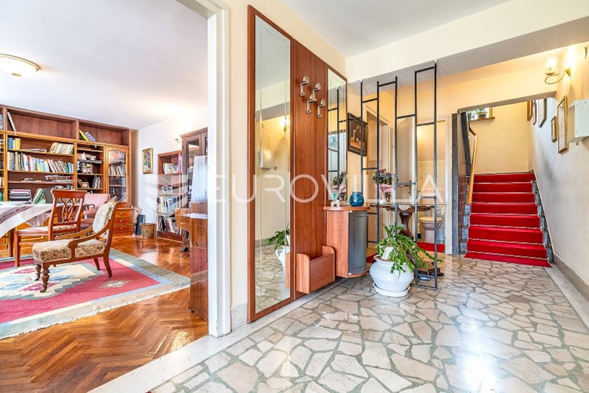 Maison À vendre - GRAD ZAGREB  ZAGREB 