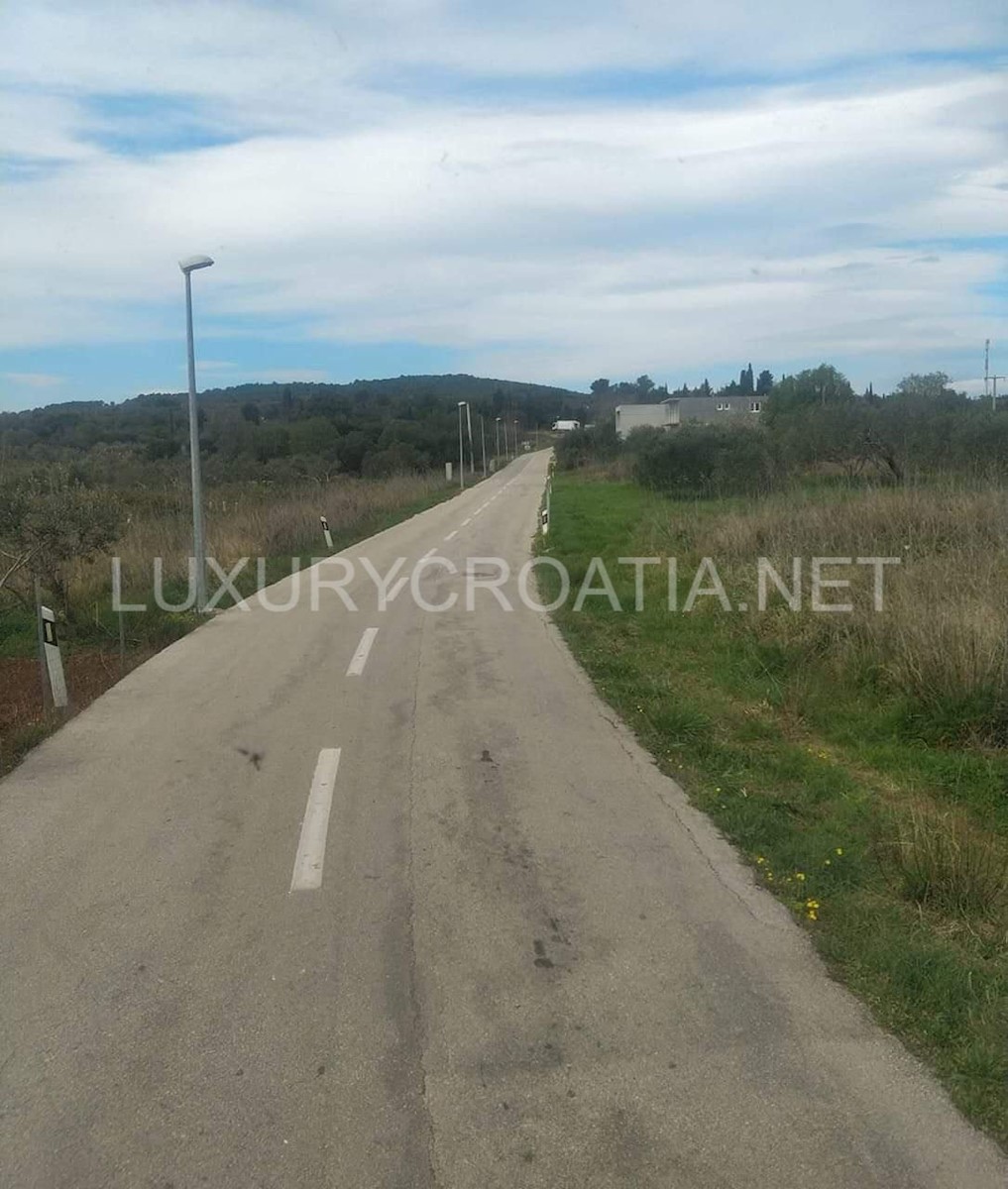 Land For sale - SPLITSKO-DALMATINSKA  HVAR 