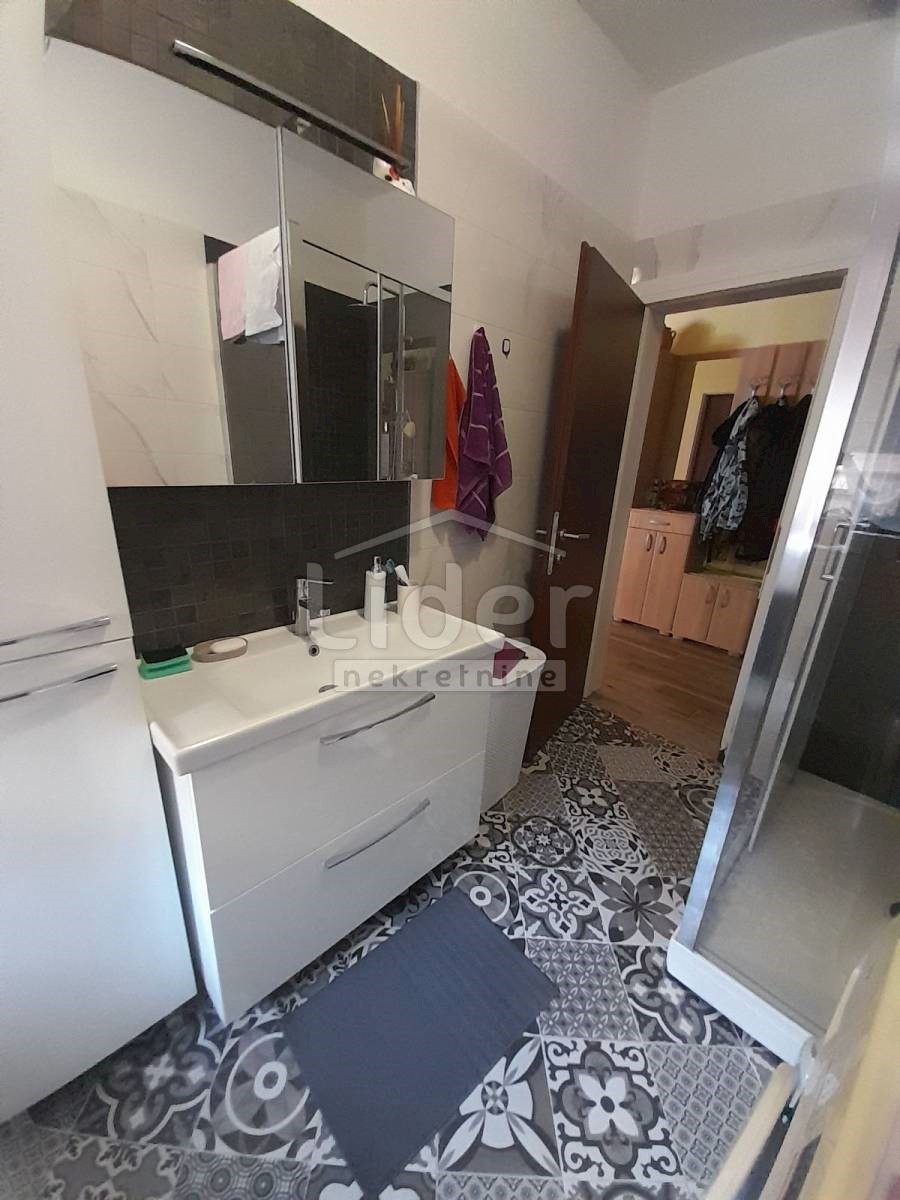 Flat For sale - PRIMORSKO-GORANSKA  KASTAV 