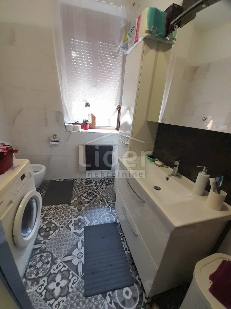 Flat For sale - PRIMORSKO-GORANSKA  KASTAV 