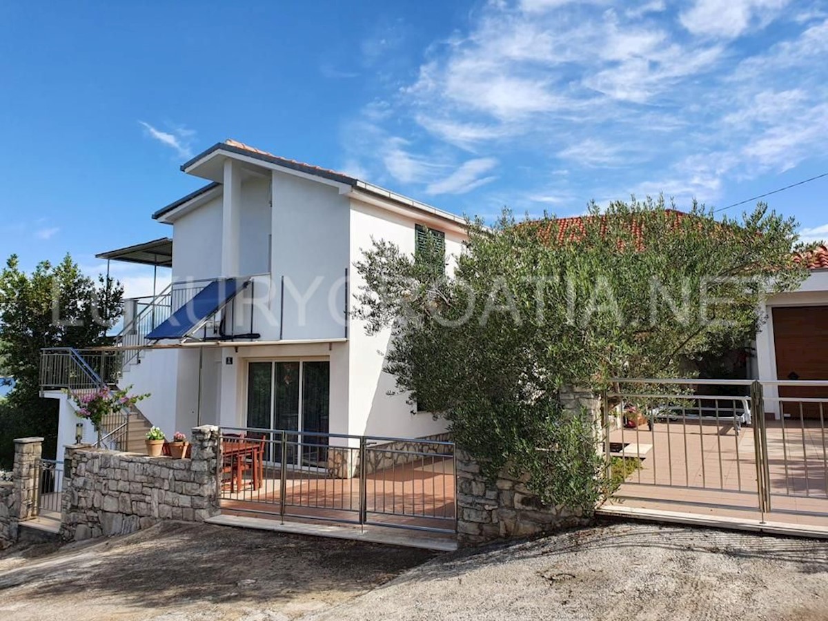 Maison À vendre - SPLITSKO-DALMATINSKA  ŠOLTA 