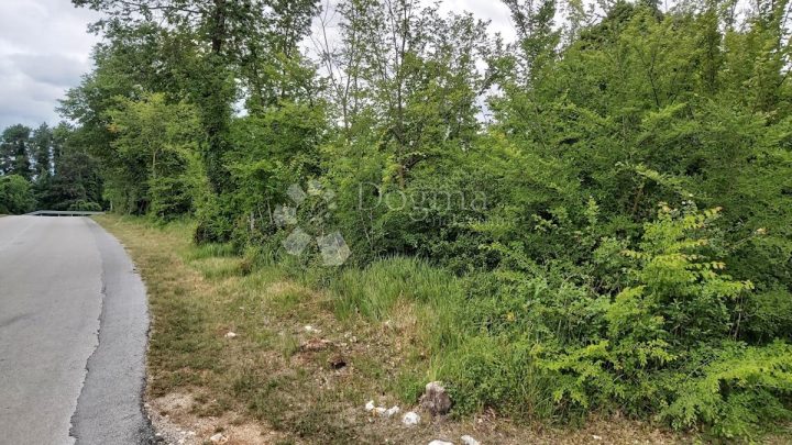 Działka na sprzedaż 2522 m² – Žminj