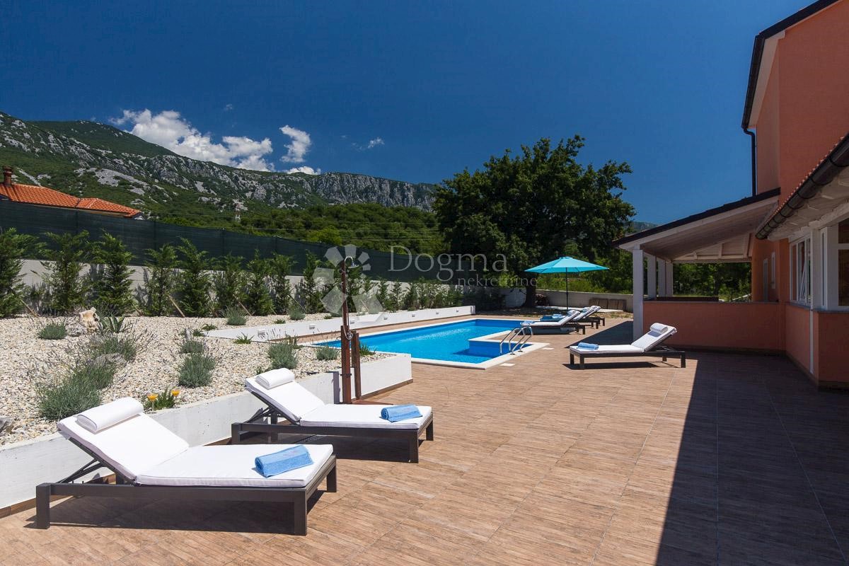 Kuća Na prodaju - PRIMORSKO-GORANSKA  VINODOLSKA OPĆINA 