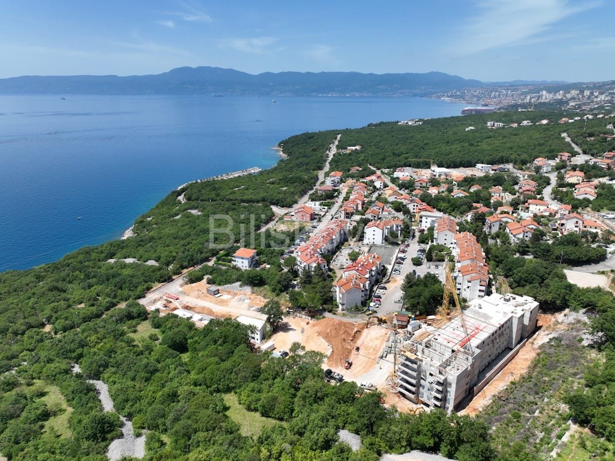 Flat For sale - PRIMORSKO-GORANSKA  KOSTRENA 