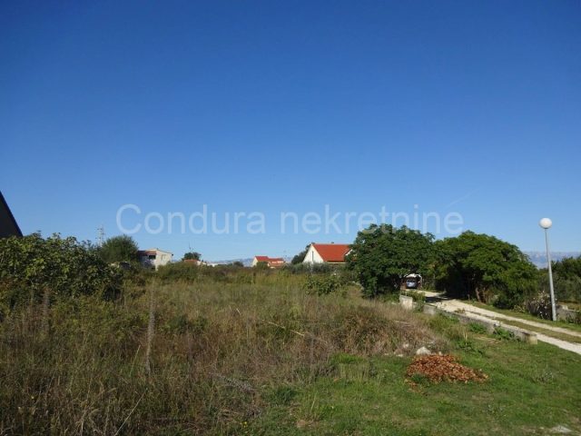 Land for sale 1246 m² – Nin