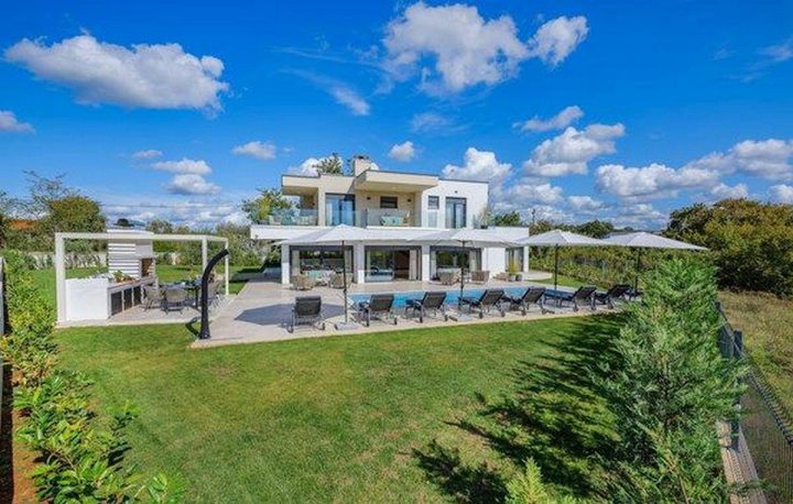 House for sale 201 m² – Višnjan