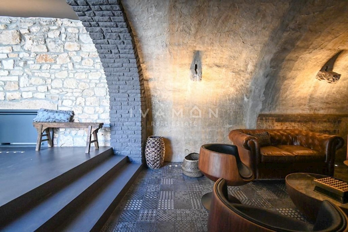 Haus Zu verkaufen - ISTARSKA  POREČ 