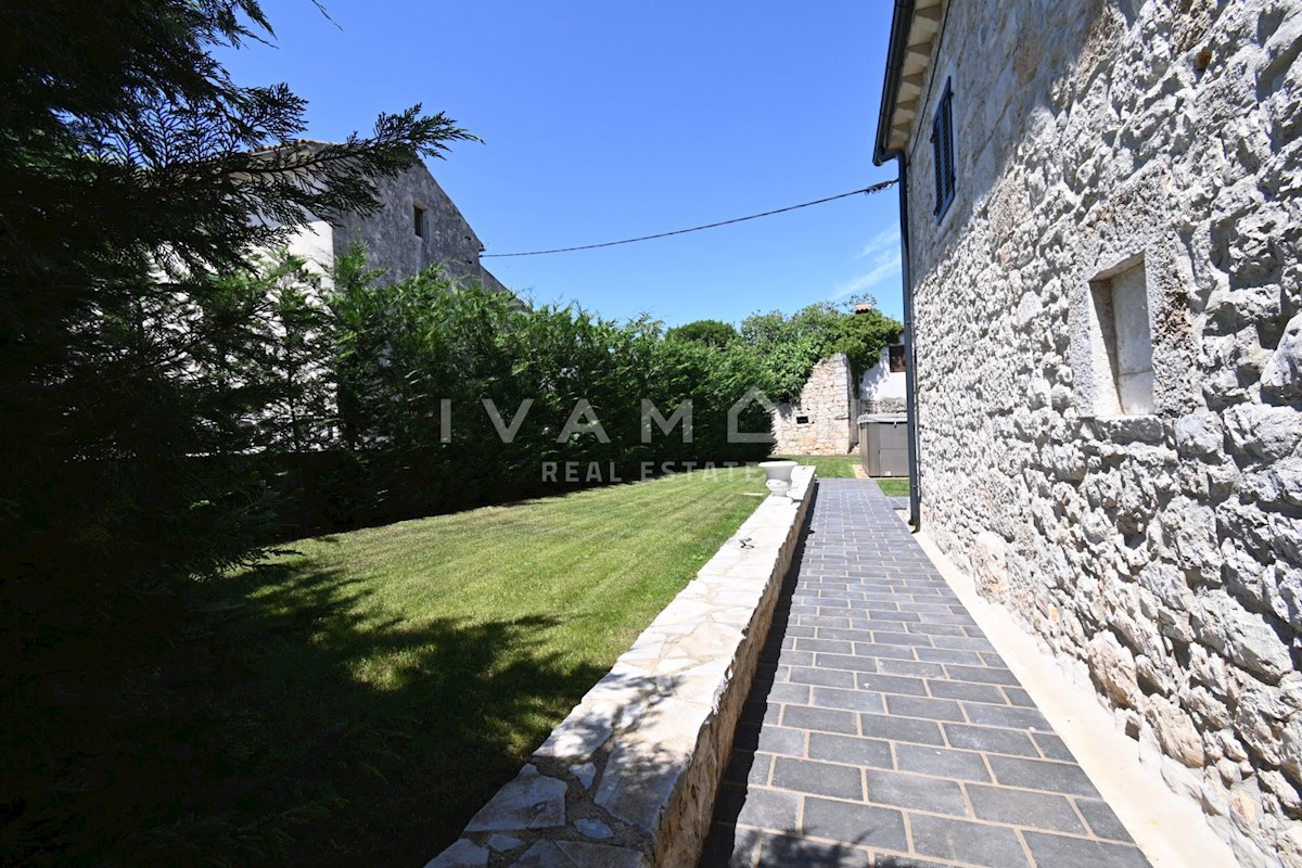 Haus Zu verkaufen - ISTARSKA  POREČ 