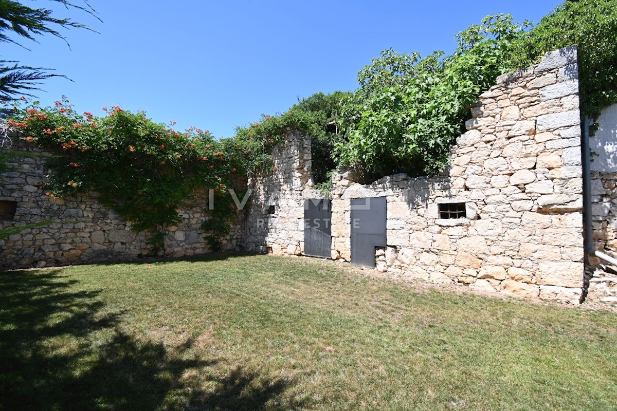 Haus Zu verkaufen - ISTARSKA  POREČ 
