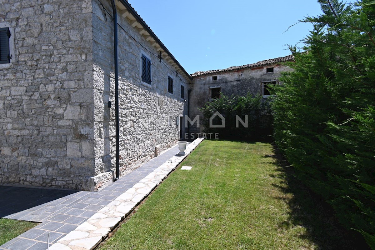 Haus Zu verkaufen - ISTARSKA  POREČ 
