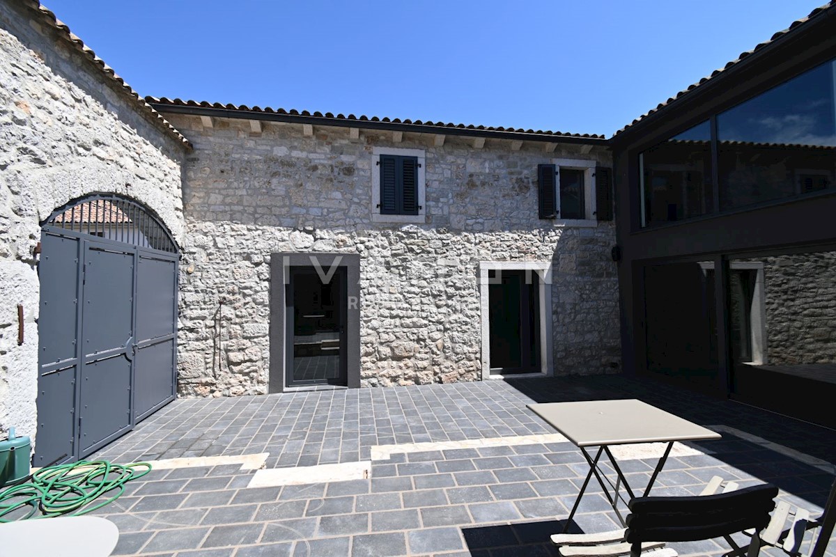 Haus Zu verkaufen - ISTARSKA  POREČ 