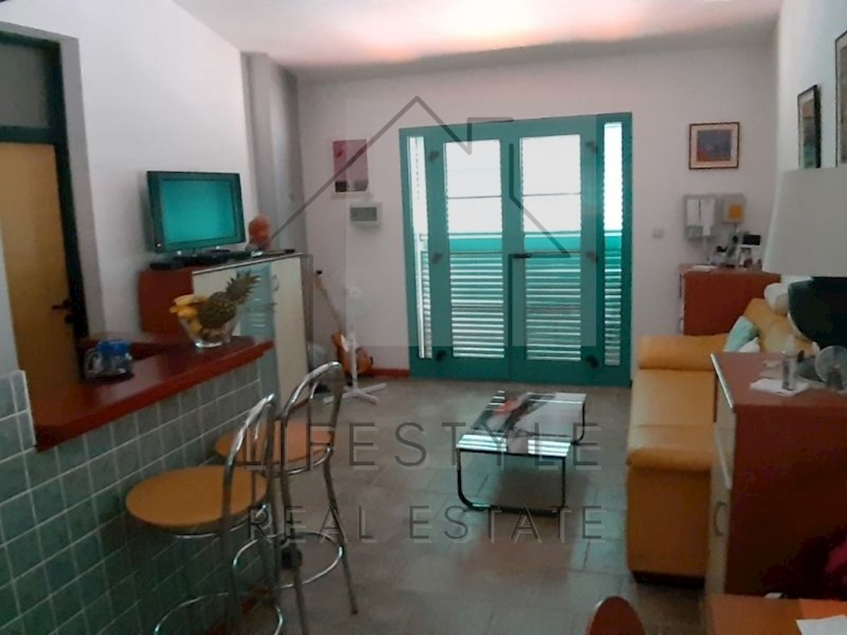 House For sale - SPLITSKO-DALMATINSKA  HVAR 