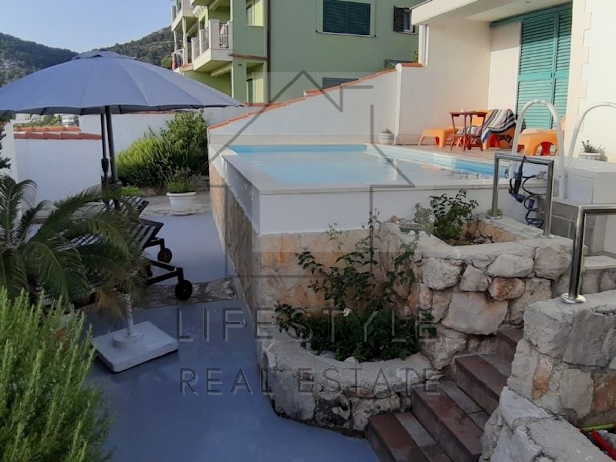 House For sale - SPLITSKO-DALMATINSKA  HVAR 