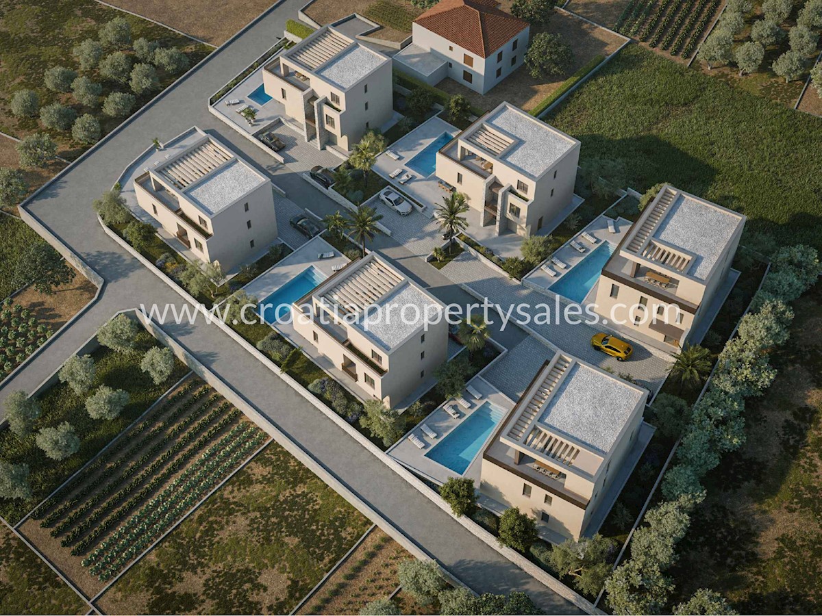 House For sale - SPLITSKO-DALMATINSKA  TROGIR 